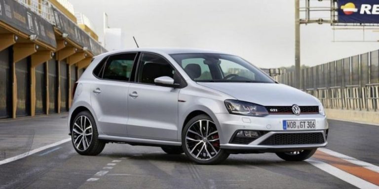 Volkswagen-Polo-V-GTi-2015-2017