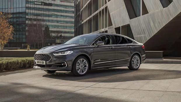 Ford Mondeo (2020) – caixa de fusíveis