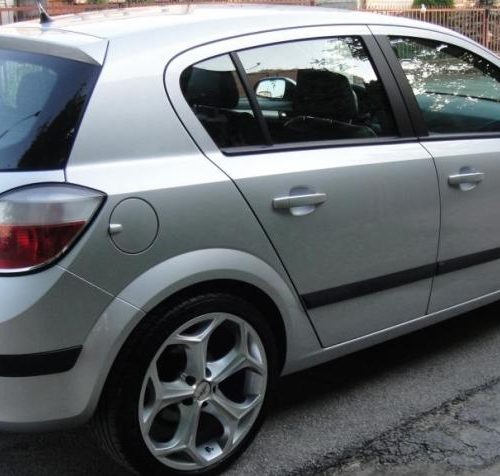 Opel Astra H (2010-2014) – Boîte à fusibles