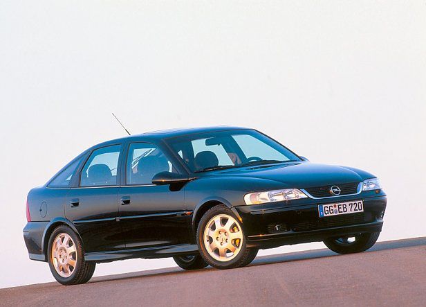 Opel Vectra B (1995-2002) – boîte à fusibles