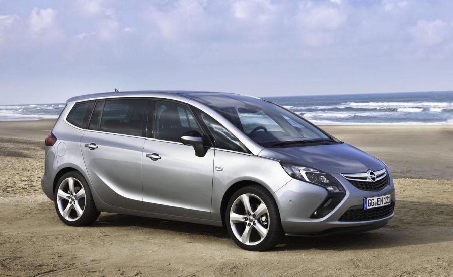 Opel Zafira C Tourer (2014-2019) – boîte à fusibles