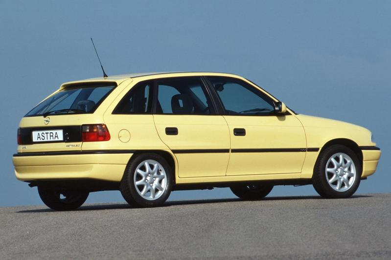 Opel Astra F (1991-2002) – boîte à fusibles