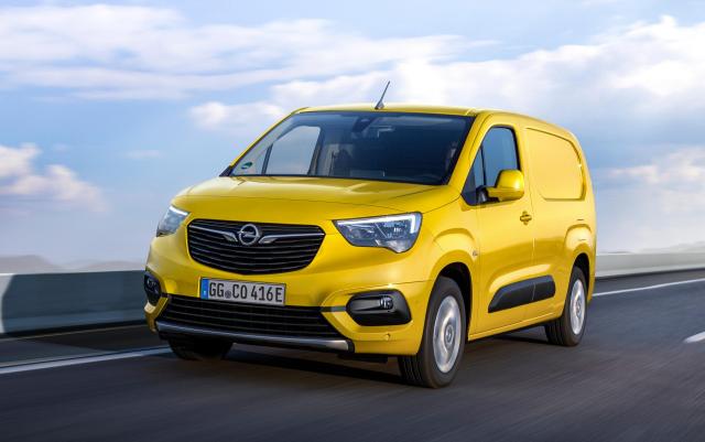 Opel Combo E (2019-2022) – boîte à fusibles