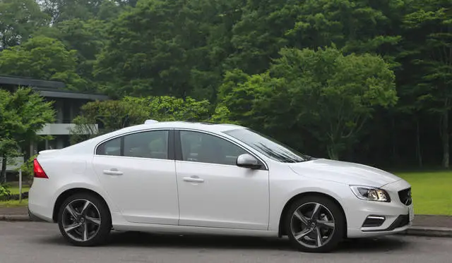 Volvo S60 (2010-2011) – boîte à fusibles