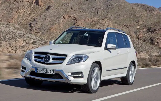 Mercedes-Benz GLK (2008-2015) – Boîte à fusibles