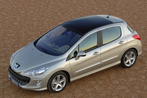 Peugeot 308 (2007-2012) – Boîte à fusibles