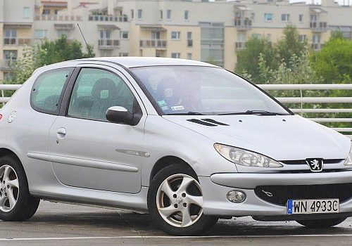 Peugeot 206 (2000-2002) – boîte à fusibles