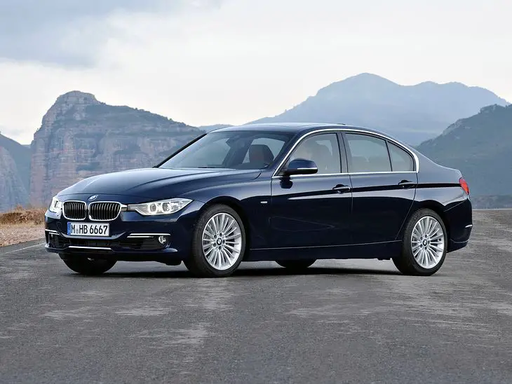 BMW 3 F30/F31/F34 (2011-2019) – boîte à fusibles