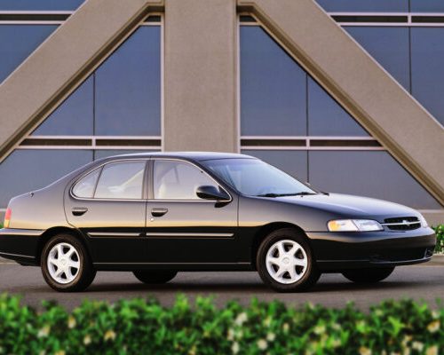 Nissan Altima (1998-2001) – boîte à fusibles