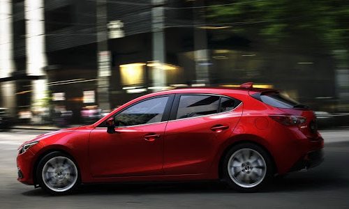 Mazda 3 (2012-2013) – Boîte à fusibles