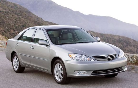 Toyota Camry (2001-2006) – boîte à fusibles