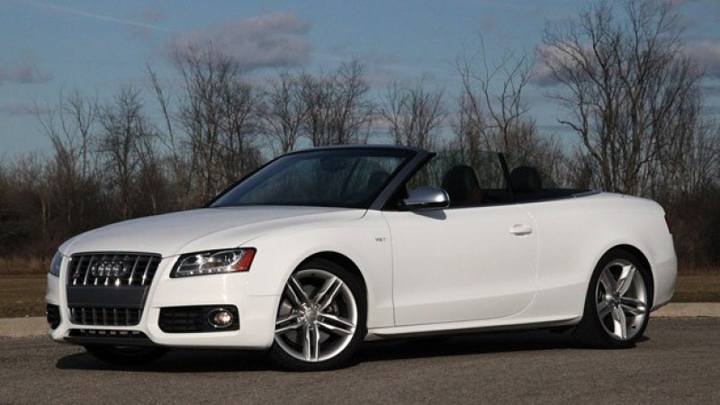 Audi S5 Cabriolet (2010-2011) – boîte à fusibles