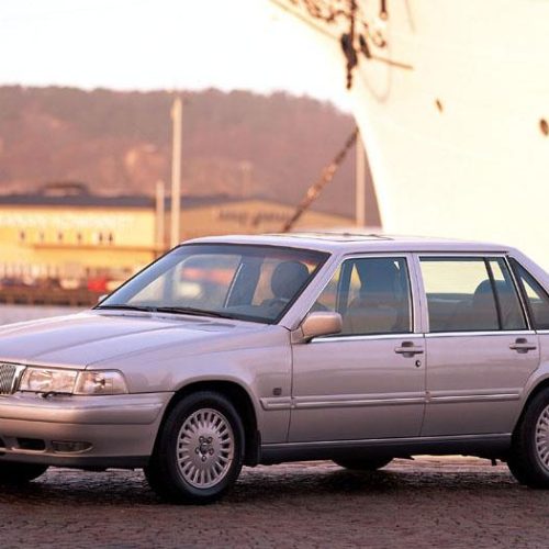 Volvo S90 (1997-1998) – boîte à fusibles