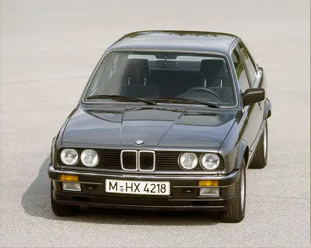 BMW 3 E30 (1982-1994) – boîte à fusibles