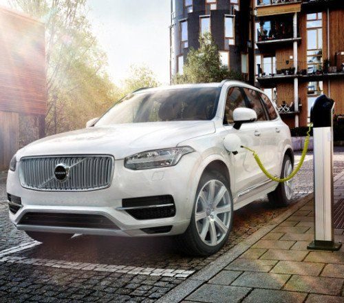 Volvo XC90 Plug-in Hybrid (2021-2022) – caixa de fusíveis