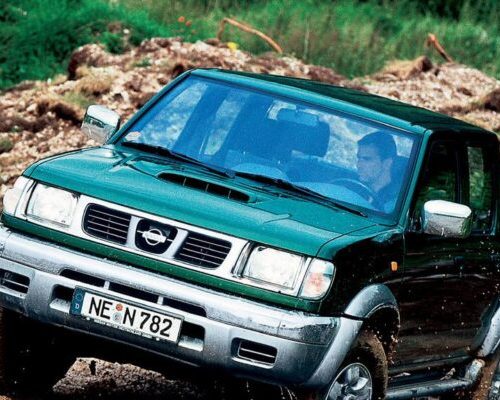 Nissan Navara D22 (1997-2004) – Boîte à fusibles