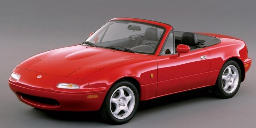 Mazda MX-5 (1989-1997) – Boîte à fusibles
