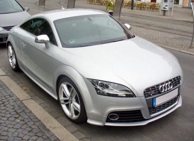 Audi TTS Coupé (2009-2010) – boîte à fusibles