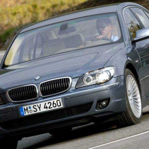 BMW Série 7 E65/E66/E67/E68 (2002-2008) – boîte à fusibles