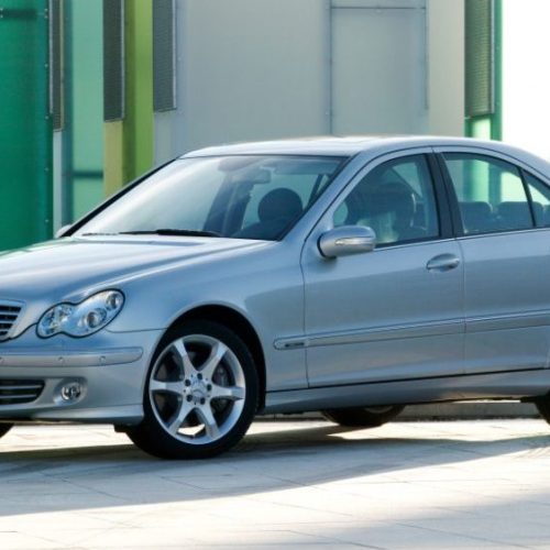 Mercedes-Benz Classe C W203 (2000-2007) – boîte à fusibles