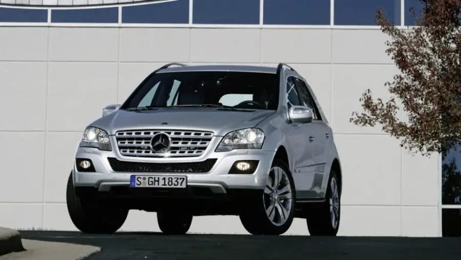 Mercedes-Benz ML W164 (2005-2011) – Boîte à fusibles