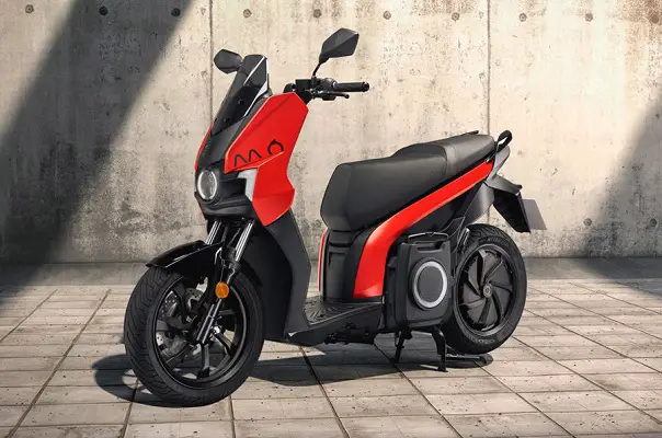 Seat MO 125 eScooter – boîte à fusibles